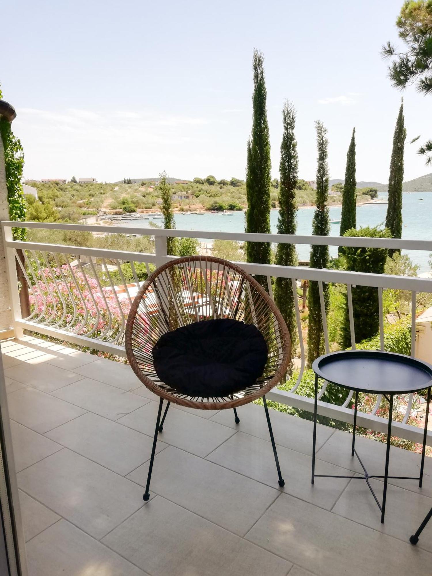Bed & Breakfast Pansion Rade Hotell Pirovac Rom bilde
