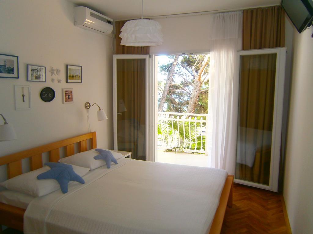 Bed & Breakfast Pansion Rade Hotell Pirovac Rom bilde